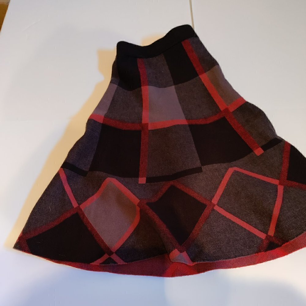Grace Elements Skirt sold at Macy's. NWT. Sz L Grey, Black & Red Colorway - Picture 2 of 5